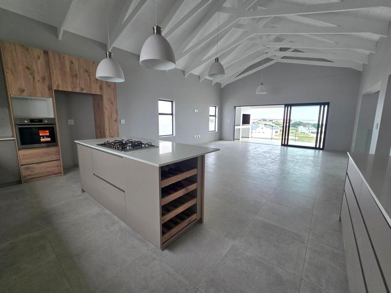 4 Bedroom Property for Sale in Da Gama Bay Western Cape